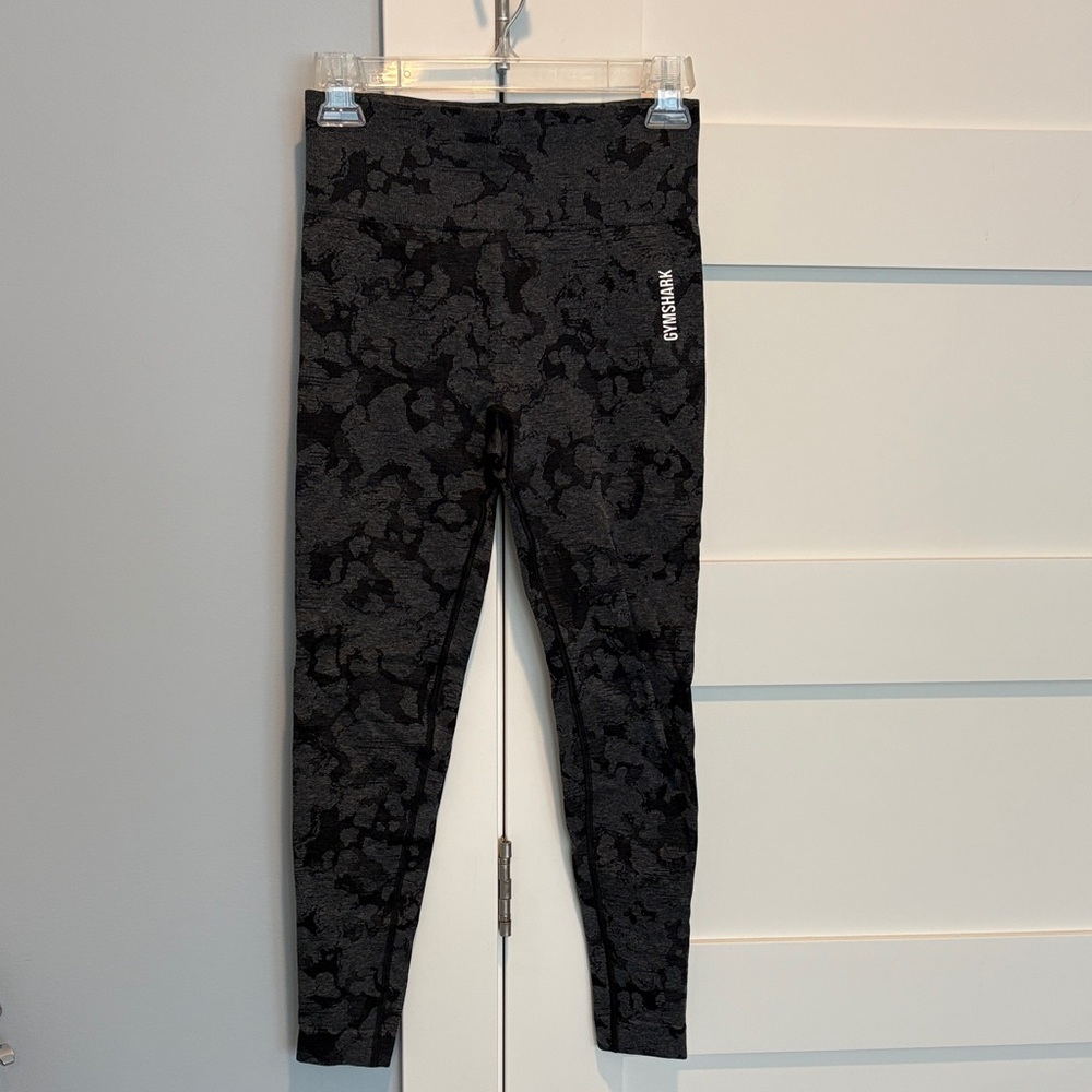Gymshark Camo Leggings Size Small